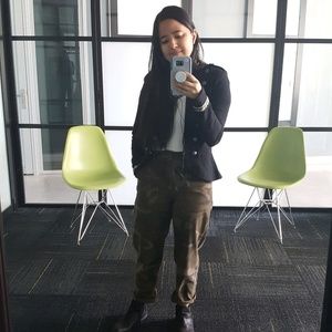 Meet your Posher, Kat